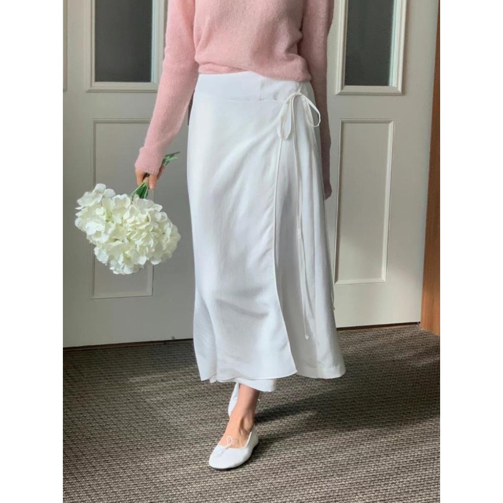 [25S0304]🇰🇷正韓空運(現貨+預購)/韓國代購/東大門APM/早春新品/不規則圍裙綁帶垂墜長裙(三色)-細節圖2