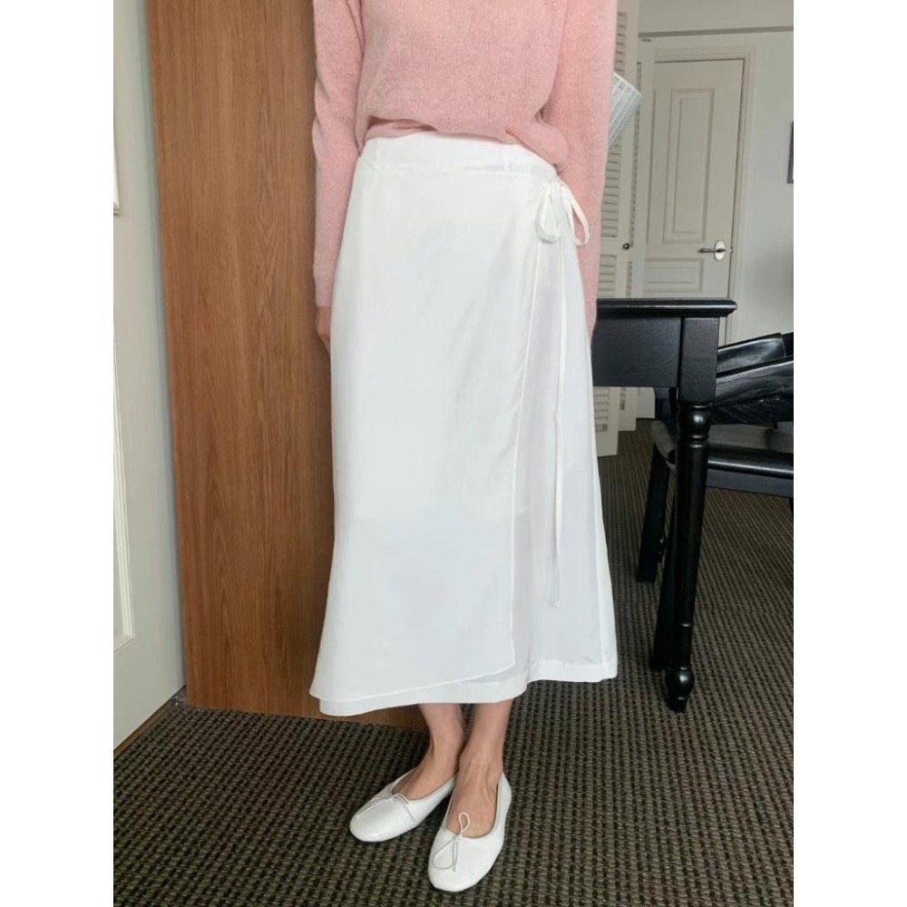 [25S0304]🇰🇷正韓空運(現貨+預購)/韓國代購/東大門APM/早春新品/不規則圍裙綁帶垂墜長裙(三色)-細節圖3