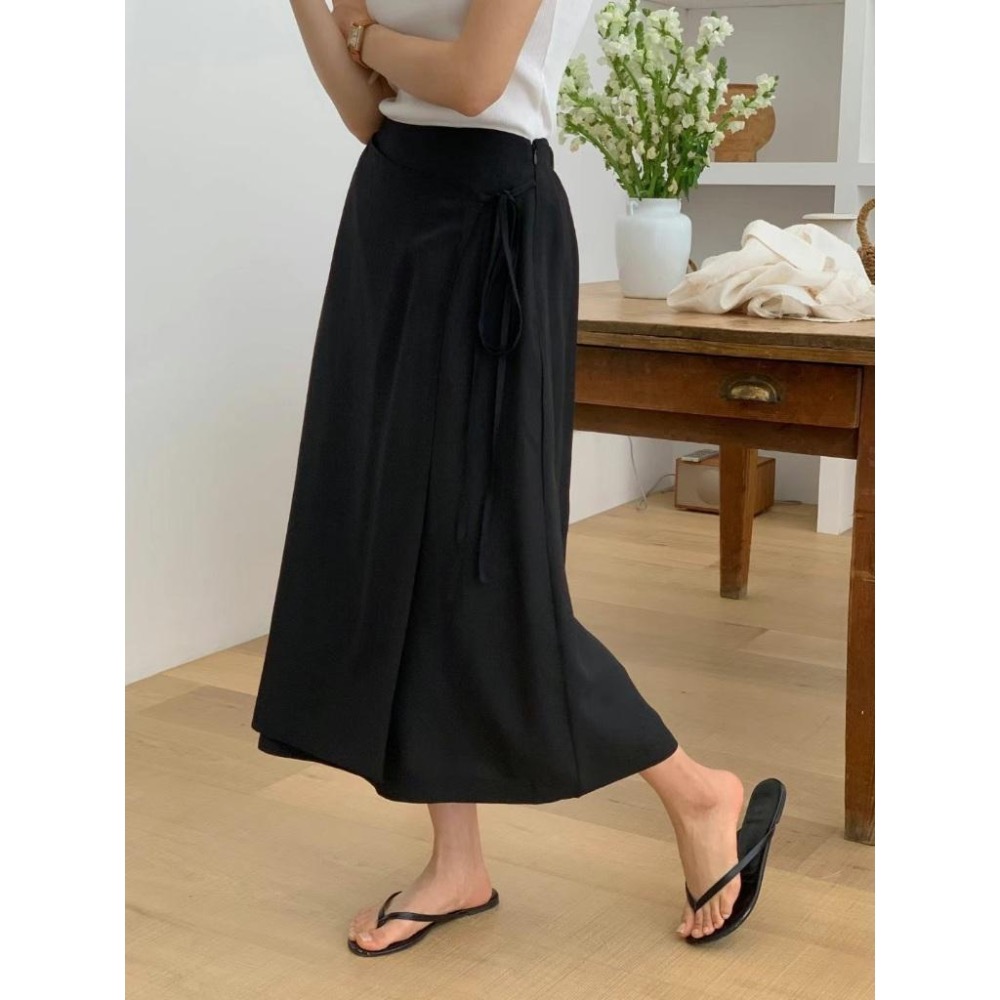 [25S0304]🇰🇷正韓空運(現貨+預購)/韓國代購/東大門APM/早春新品/不規則圍裙綁帶垂墜長裙(三色)-細節圖9