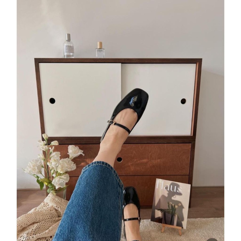 [24S0509]🇰🇷正韓空運(現貨+預購)/韓國代購/春夏新品/方頭低跟漆皮手工娃娃鞋 瑪莉珍鞋(四色)-細節圖5