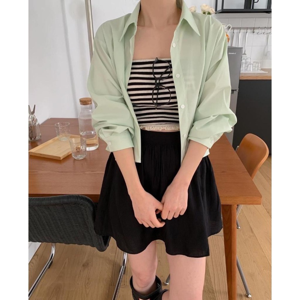 [24S0423]🇰🇷正韓空運【小資款】(現貨)/韓國代購/春夏新品/條紋蕾絲下擺平口小可愛(兩色)-細節圖2