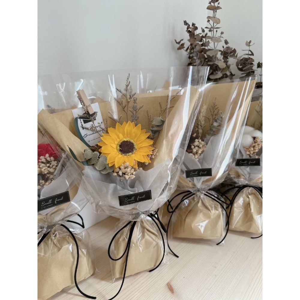 向日葵 康乃馨  木棉花 松果 花束 乾燥花 生日禮物 畢業花束 情人節 母親節 送禮 聖誕花束-細節圖2
