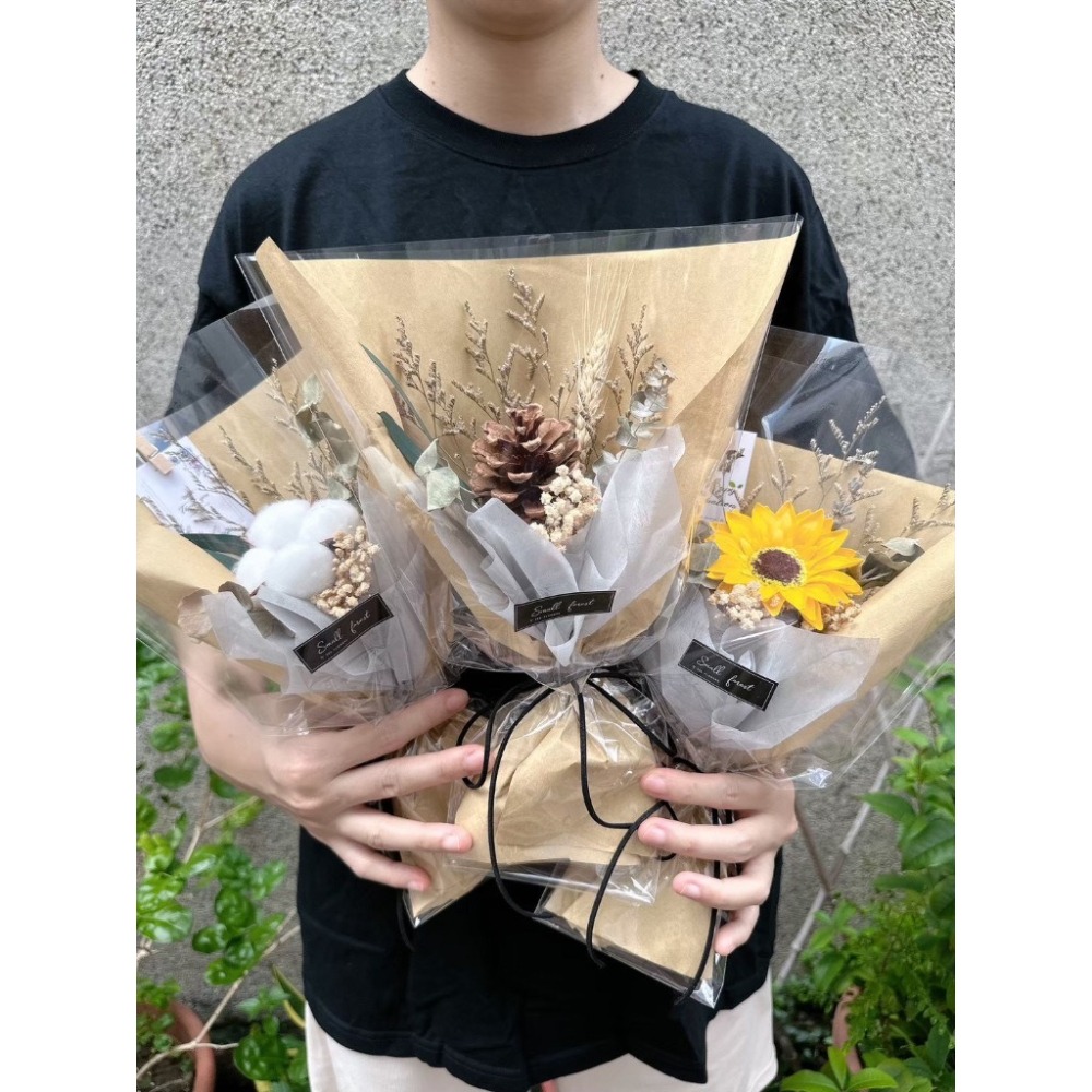 向日葵 康乃馨  木棉花 松果 花束 乾燥花 生日禮物 畢業花束 情人節 母親節 送禮 聖誕花束-細節圖6