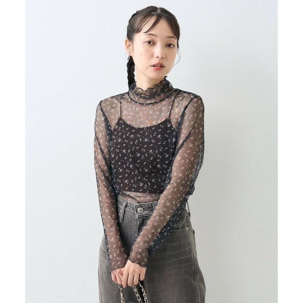 ：常花二手：🇯🇵 FREAK’S STORE ✿ 小花透膚木耳邊上衣（實拍照請看下方商品說明欄）日牌正品 現貨-細節圖2