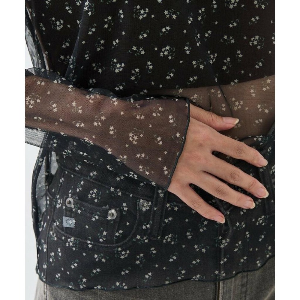 ：常花二手：🇯🇵 FREAK’S STORE ✿ 小花透膚木耳邊上衣（實拍照請看下方商品說明欄）日牌正品 現貨-細節圖9