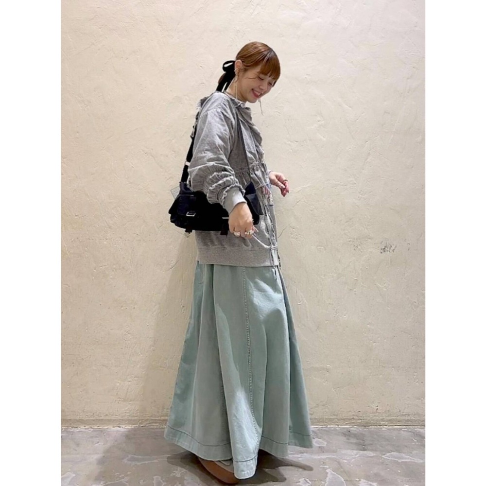 ：常花二手：🇯🇵 niko and... ✿ 經典定番腰帶造型牛仔Ａ字裙（實拍照請看下方商品說明欄）日牌正品 現貨-細節圖6