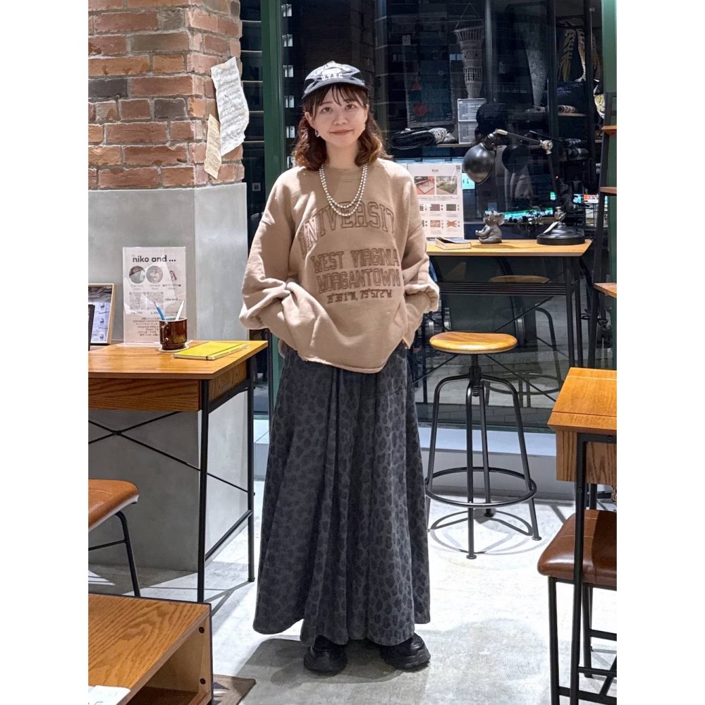 ：常花二手：🇯🇵 niko and... ✿ 經典定番腰帶造型牛仔Ａ字裙（實拍照請看下方商品說明欄）日牌正品 現貨-細節圖11