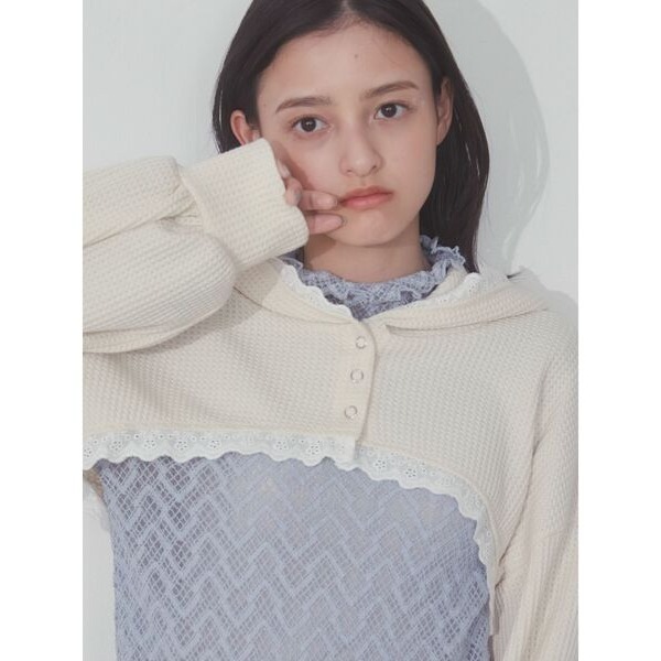 ：常花二手：🇯🇵 merry jenny ✿ 蕾絲滾邊短版造型連帽外套（實拍照請看下方商品說明欄）日牌正品 現貨-細節圖5