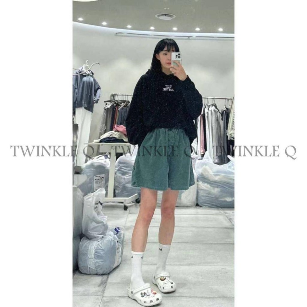 🎀 Twinkle Q 🎀-預購✈️正韓🇰🇷東大門 顯瘦 修身 燈芯絨 鬆緊 休閒 短褲 褲子 休閒褲-細節圖3