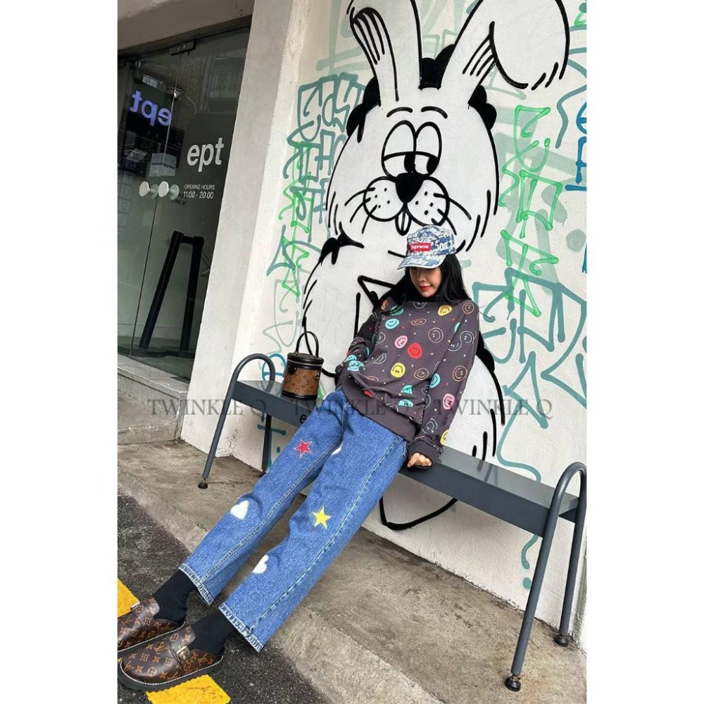 🎀 Twinkle Q 🎀-預購✈️正韓🇰🇷東大門 大學t 滿版 彩色 笑臉 印花 休閒上衣 長袖t恤 大學踢-細節圖4