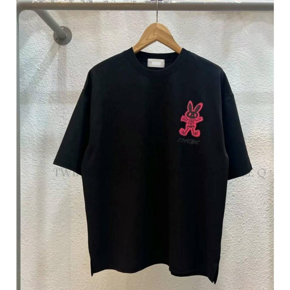 Twinkle Q韓國代購-預購✈️東大門🔥南大門正韓 短袖t恤 觸電 兔兔 反光 休閒上衣 短t t恤 男女 中性-細節圖4