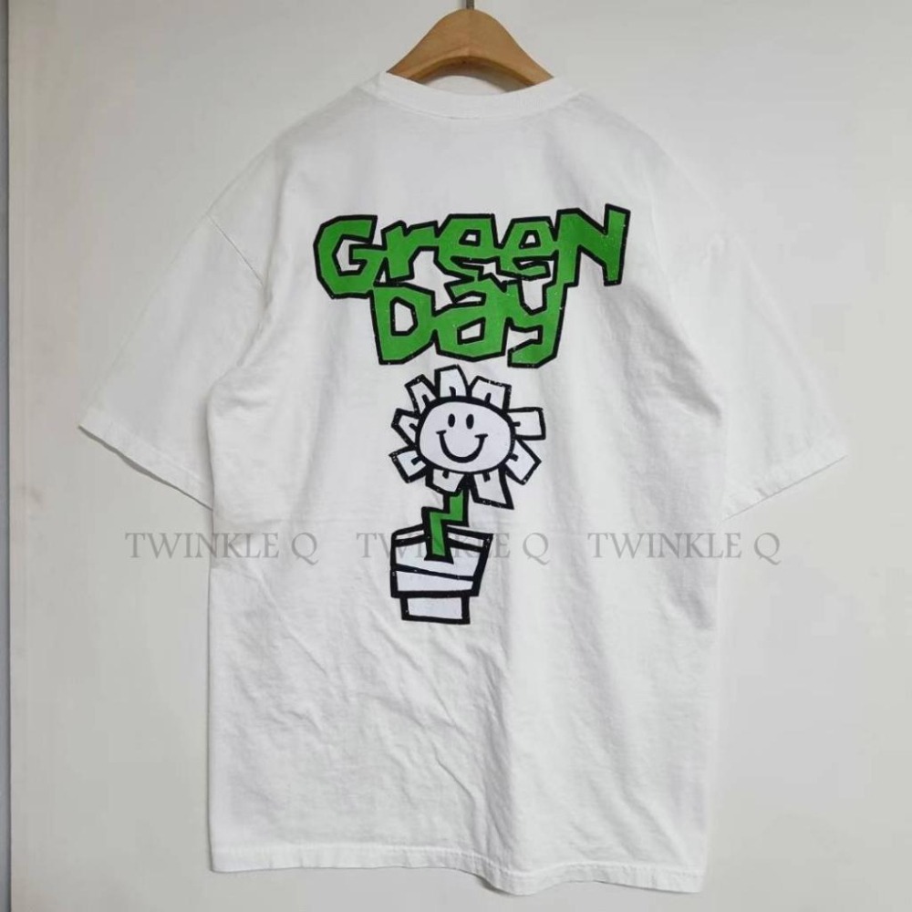 Twinkle Q韓國代購(現貨＋預購) ✈️東大門🔥南大門正韓 短袖t恤 微笑 花朵 休閒 短袖上衣 t恤 男女 中性-細節圖4