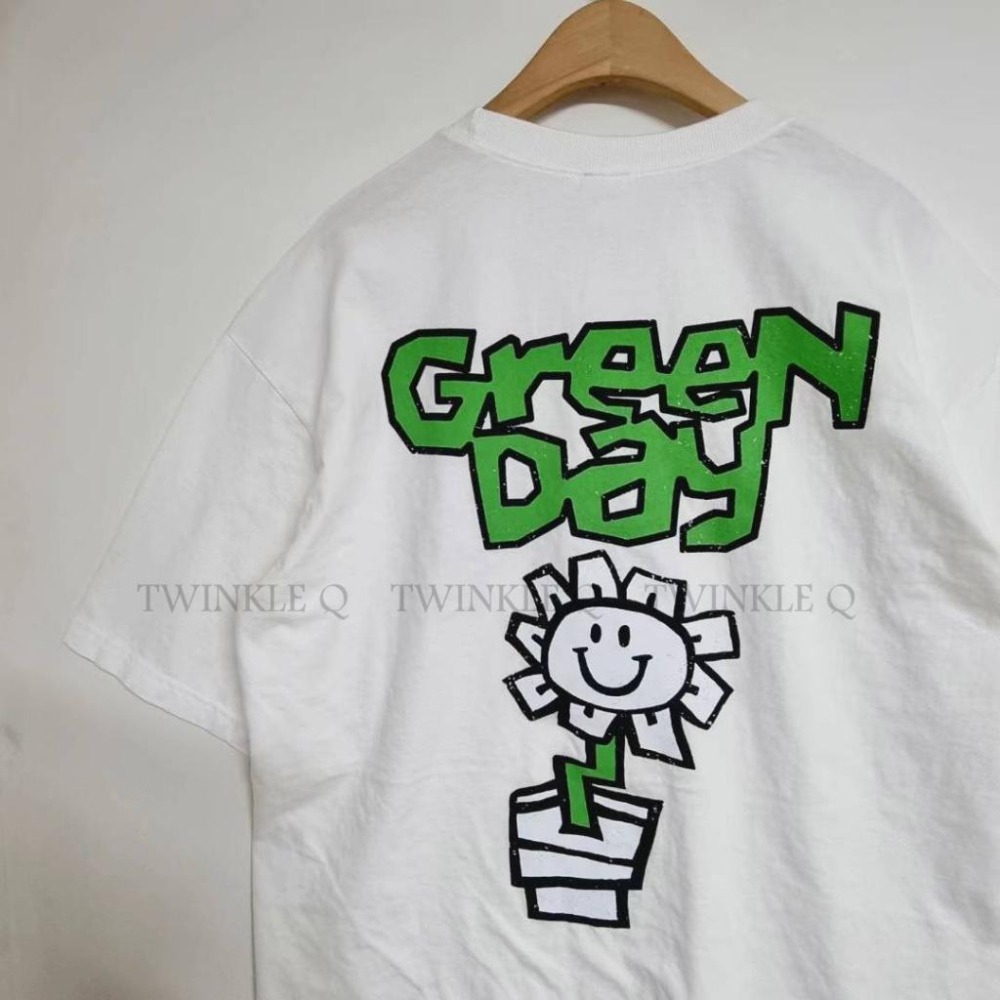 Twinkle Q韓國代購(現貨＋預購) ✈️東大門🔥南大門正韓 短袖t恤 微笑 花朵 休閒 短袖上衣 t恤 男女 中性-細節圖5