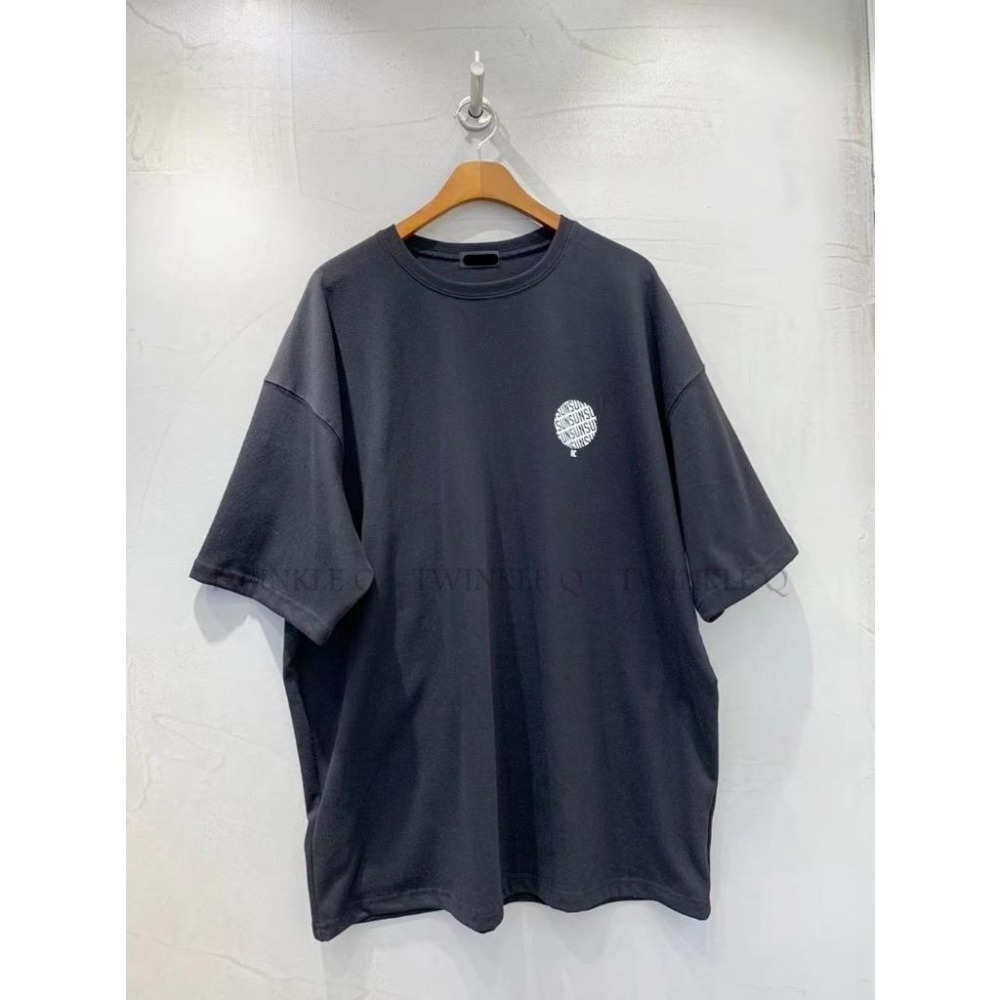 Twinkle Q韓國代購-預購✈️東大門🔥南大門正韓 短袖t恤 圓形 圖案 口袋 休閒上衣 短袖上衣 t恤 男女 中性-細節圖2