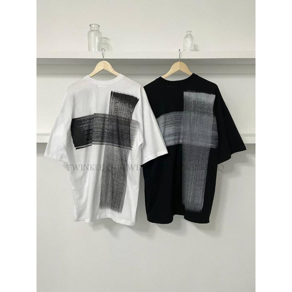 Twinkle Q韓國代購-預購✈️東大門🔥南大門正韓 短袖t恤 刷漆 手繪製作 寬鬆 落肩 短袖上衣 休閒 男女 中性-細節圖8