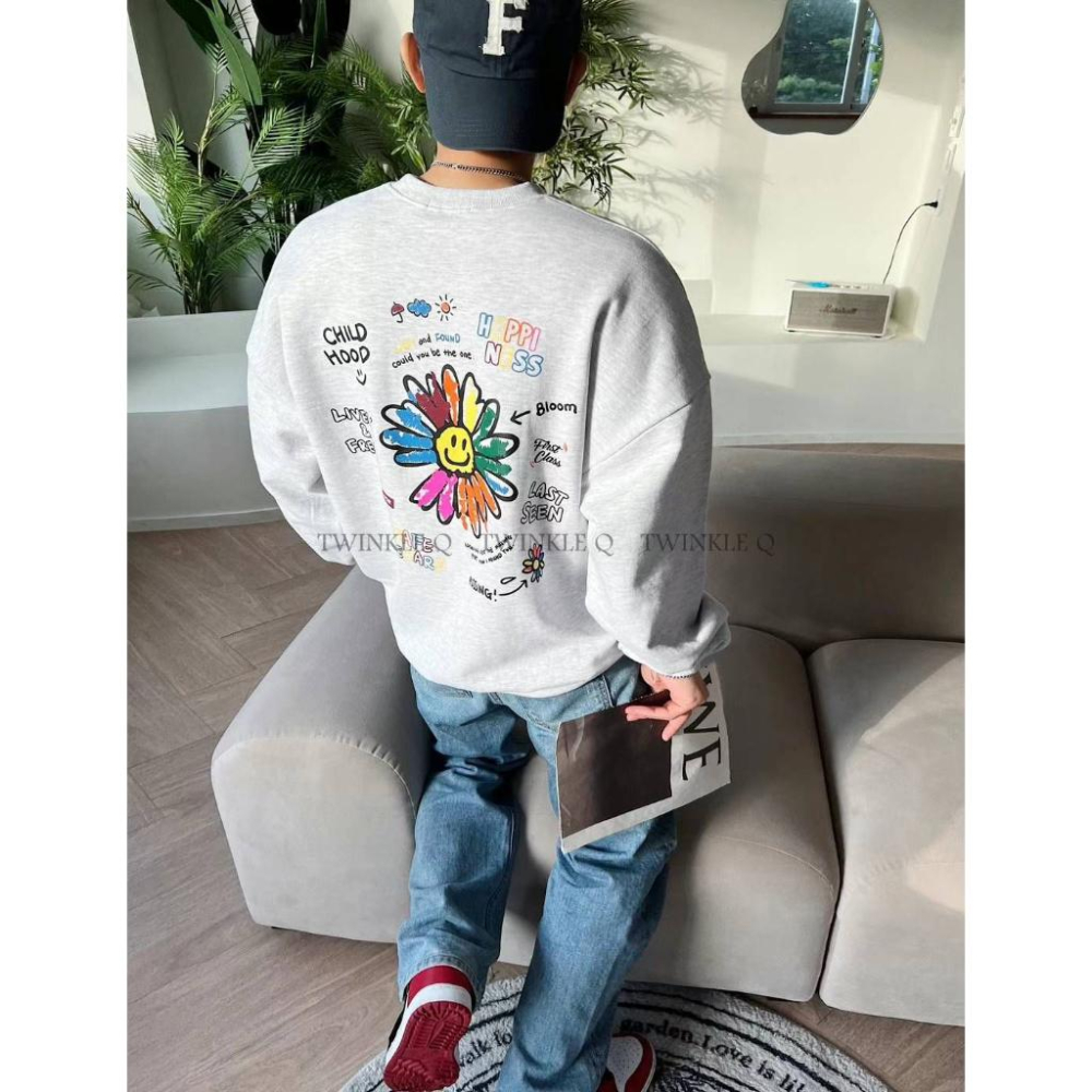 Twinkle Q韓國代購（現貨+預購）✈️東大門🔥南大門正韓 笑臉 塗鴨 印花 休閒上衣 大學t 長袖t恤 男女 中性-細節圖3