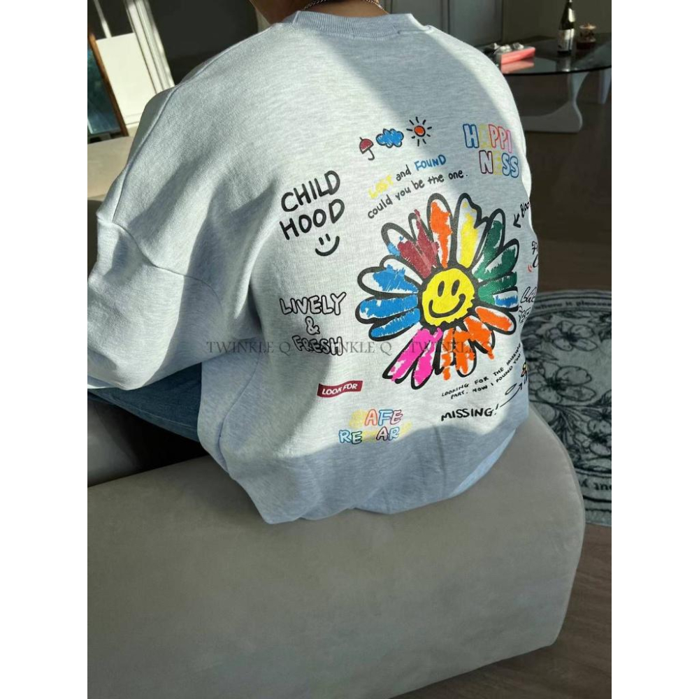 Twinkle Q韓國代購（現貨+預購）✈️東大門🔥南大門正韓 笑臉 塗鴨 印花 休閒上衣 大學t 長袖t恤 男女 中性-細節圖5