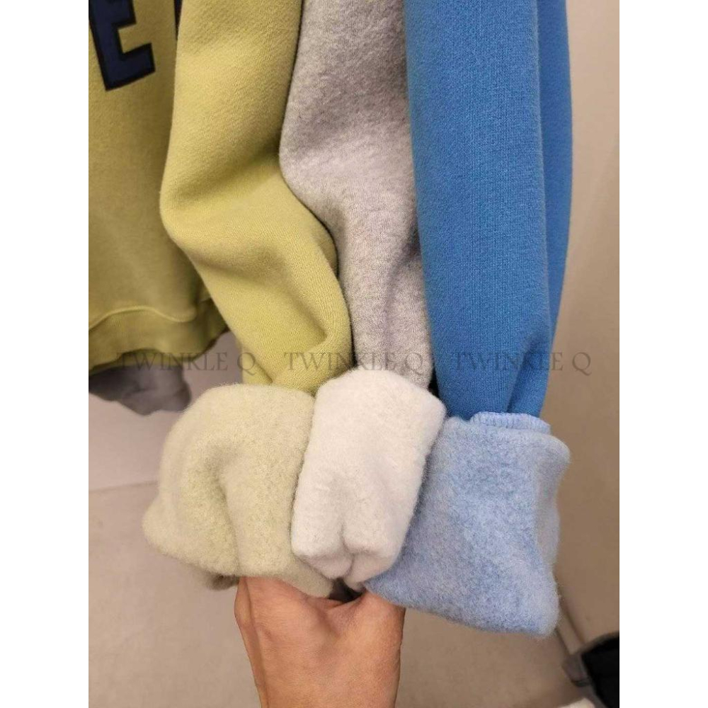 🎀TwinkleQ韓國代購-預購✈️東大門🔥南大門正韓 大學t 字母印花 刷毛 割破 寬鬆上衣 長袖t恤 上衣 大學踢-細節圖7