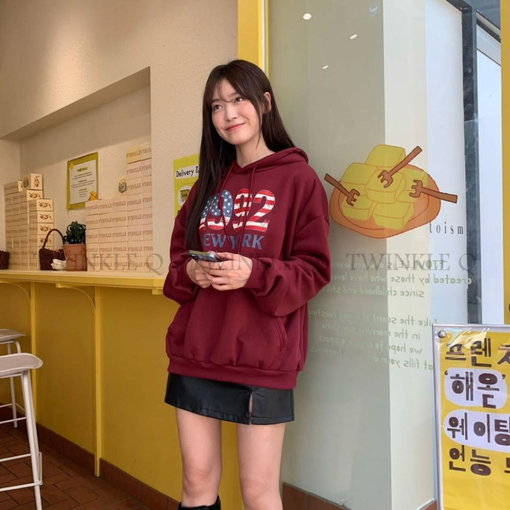 🎀TwinkleQ韓國代購-預購✈️東大門🔥南大門正韓 連帽t恤1992 圖案字母印花 休閒 連帽上衣 連帽衫 帽t-細節圖6