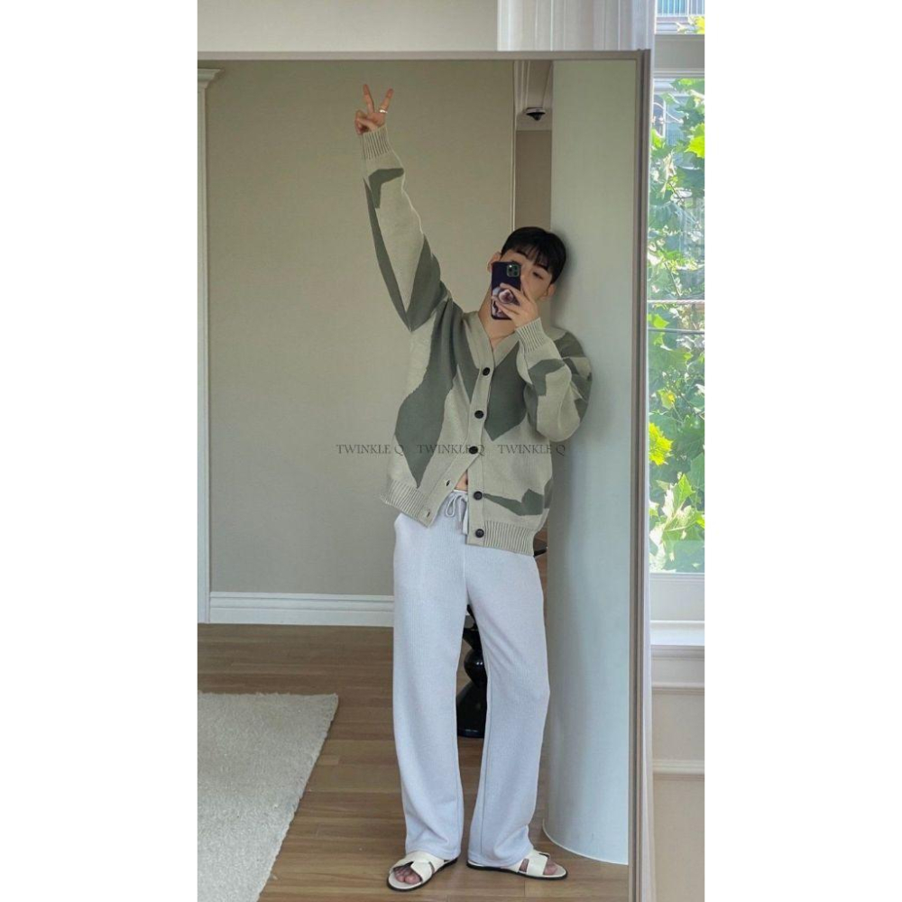 Twinkle Q韓國代購（現貨+預購）✈️東大門🔥南大門正韓 針織毛衣 不規則 撞色休閒外套 V領針織外套 男女 中性-細節圖3