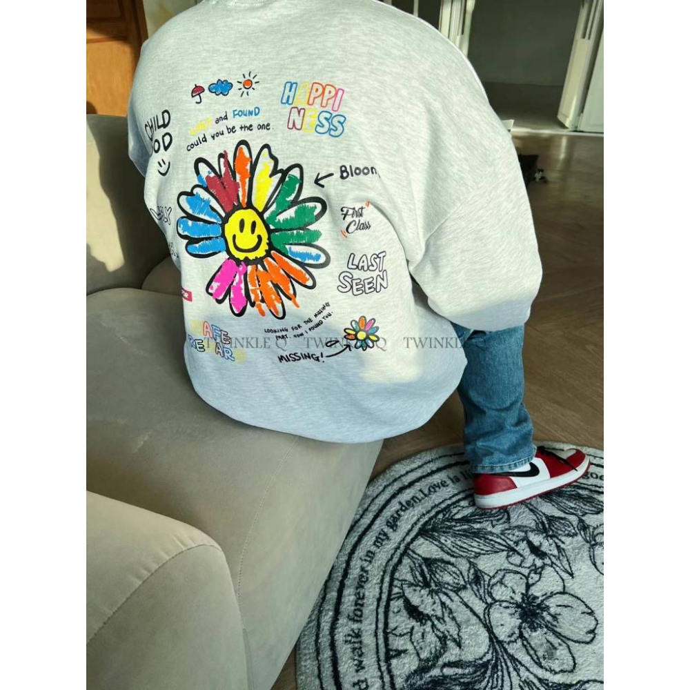 Twinkle Q韓國代購（現貨+預購）✈️東大門🔥南大門正韓 笑臉 塗鴨 印花 休閒上衣 大學t 長袖t恤 男女 中性-細節圖4