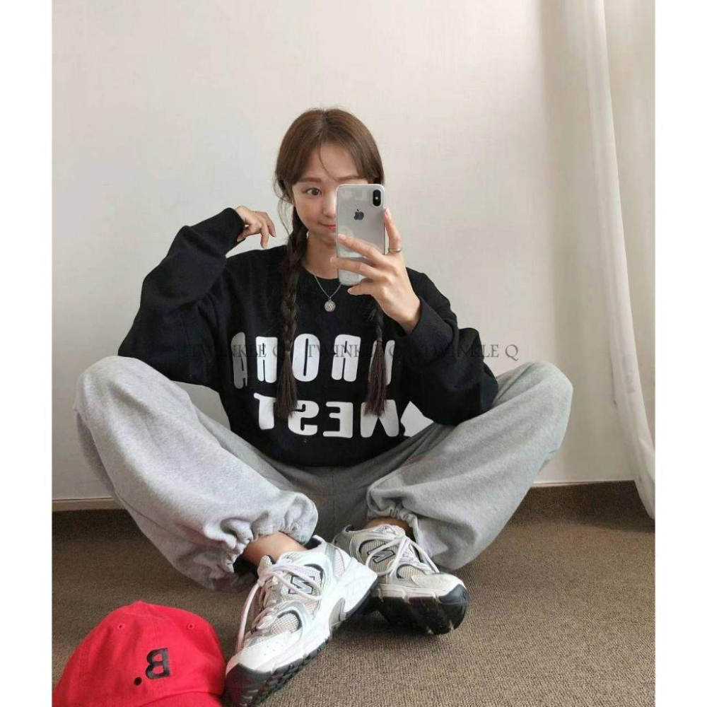 Twinkle Q韓國代購(現貨＋預購) ✈️東大門🔥南大門正韓 字母 印花 簡約 短版 大學t 長袖上衣 長袖t恤-細節圖6