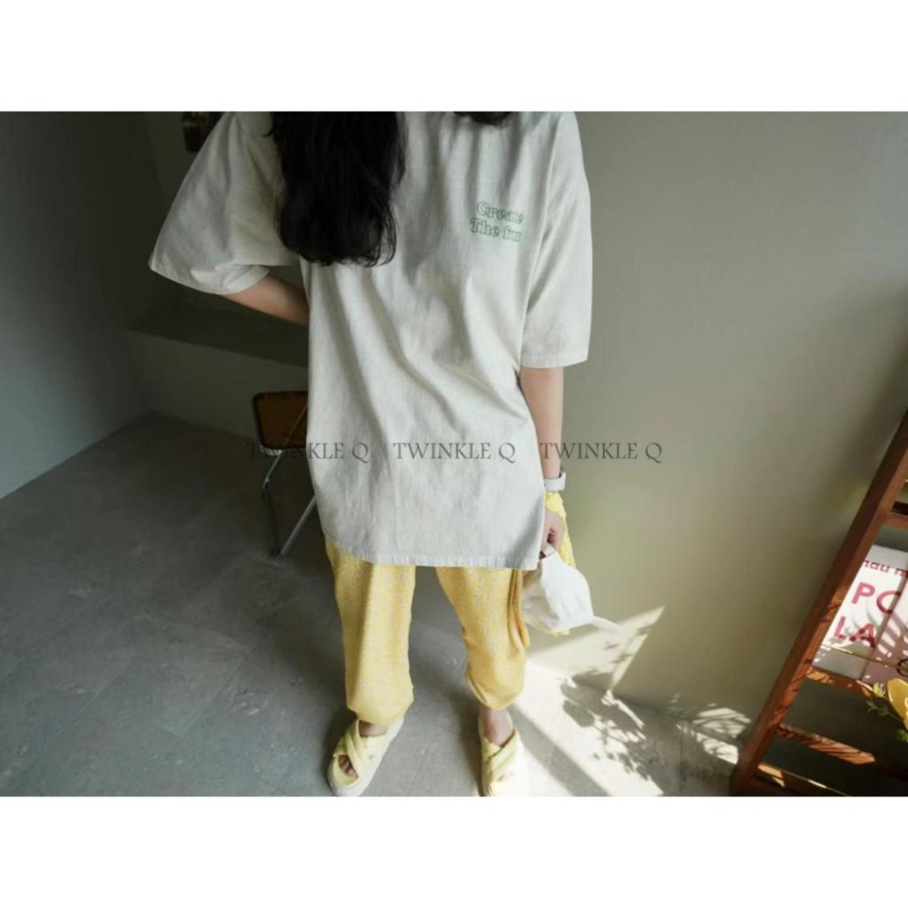 🎀Twinkle Q韓國代購(現貨+預購)南大門正韓🇰🇷 微笑荷包蛋 圖案 字母印花T恤 短袖上衣 韓國t恤 男女 中性-細節圖2
