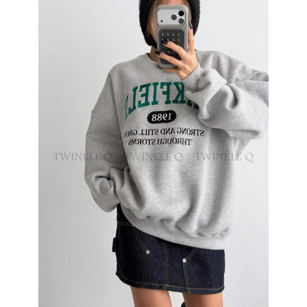 🎀TwinkleQ韓國代購BUY好物-預購✈️正韓🇰🇷 大學t 字母 刺繡 刷毛 長袖上衣 長t 寬鬆t恤 大學踢-細節圖7