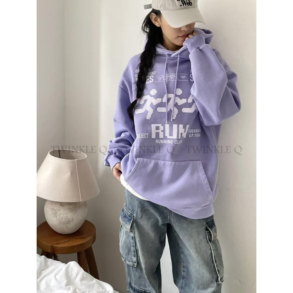 🎀TwinkleQ韓國代購BUY好物-預購✈️正韓🇰🇷 連帽t恤 字母 圖案印花 刷毛 寬鬆上衣 連帽上衣 帽t 中性-細節圖2