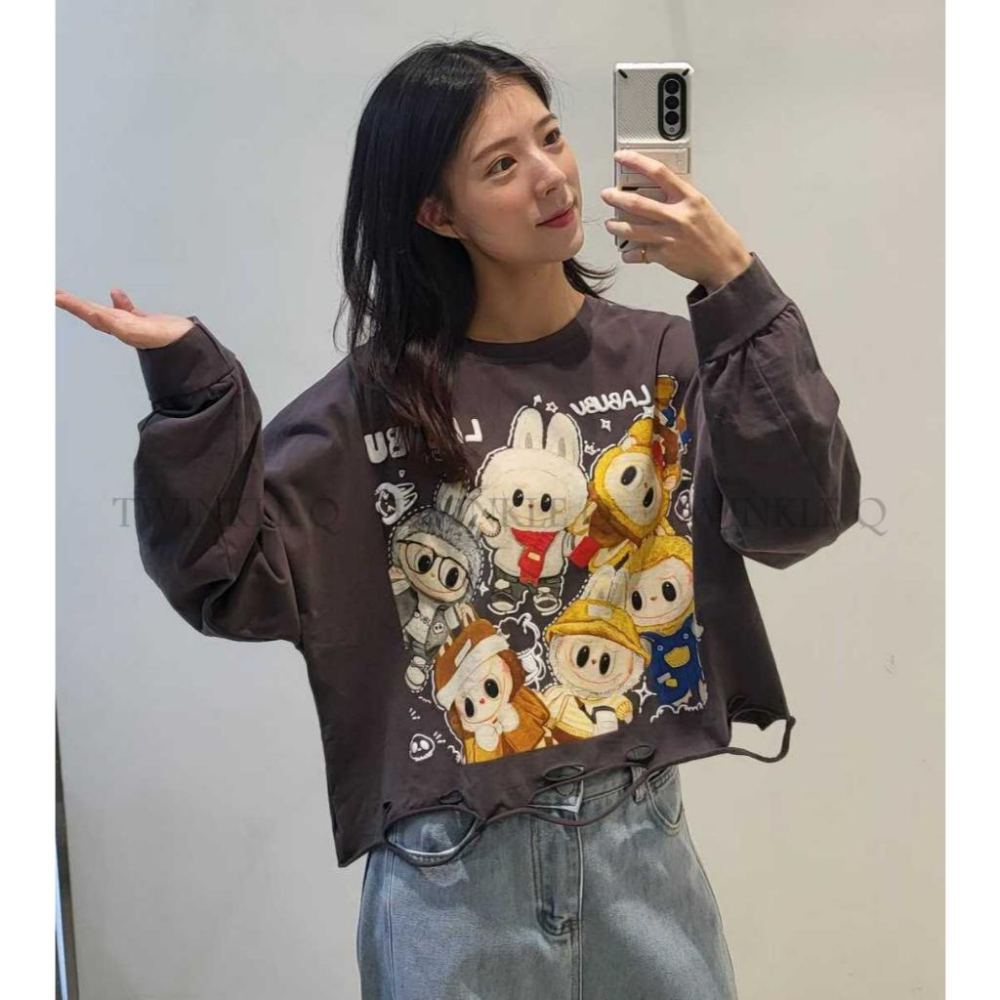 🎀TwinkleQ韓國代購BUY好物-預購✈️正韓🇰🇷 長袖上衣 拉布布 圖案 字母印花 割破 寬鬆 長袖t恤 長t-細節圖7