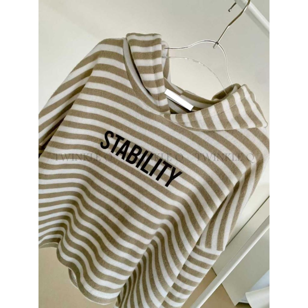 🎀TwinkleQ韓國代購BUY好物-預購✈️正韓🇰🇷 針織連帽t恤 條紋 字母 短版連帽上衣 連帽衫 針織上衣-細節圖2