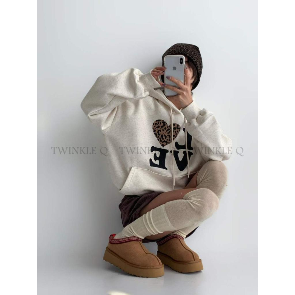 🎀TwinkleQ韓國代購BUY好物-預購✈️正韓🇰🇷 連帽t恤 愛心 豹紋 寬鬆 連帽上衣 長袖t恤 連帽衫 帽t-細節圖7