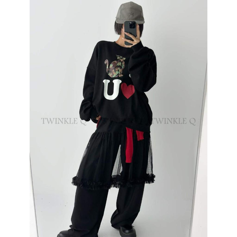 🎀TwinkleQ韓國代購BUY好物-預購✈️正韓🇰🇷 大學t 迷彩貓咪 字母 愛心 休閒上衣 寬鬆 長袖上衣 大學踢-細節圖3