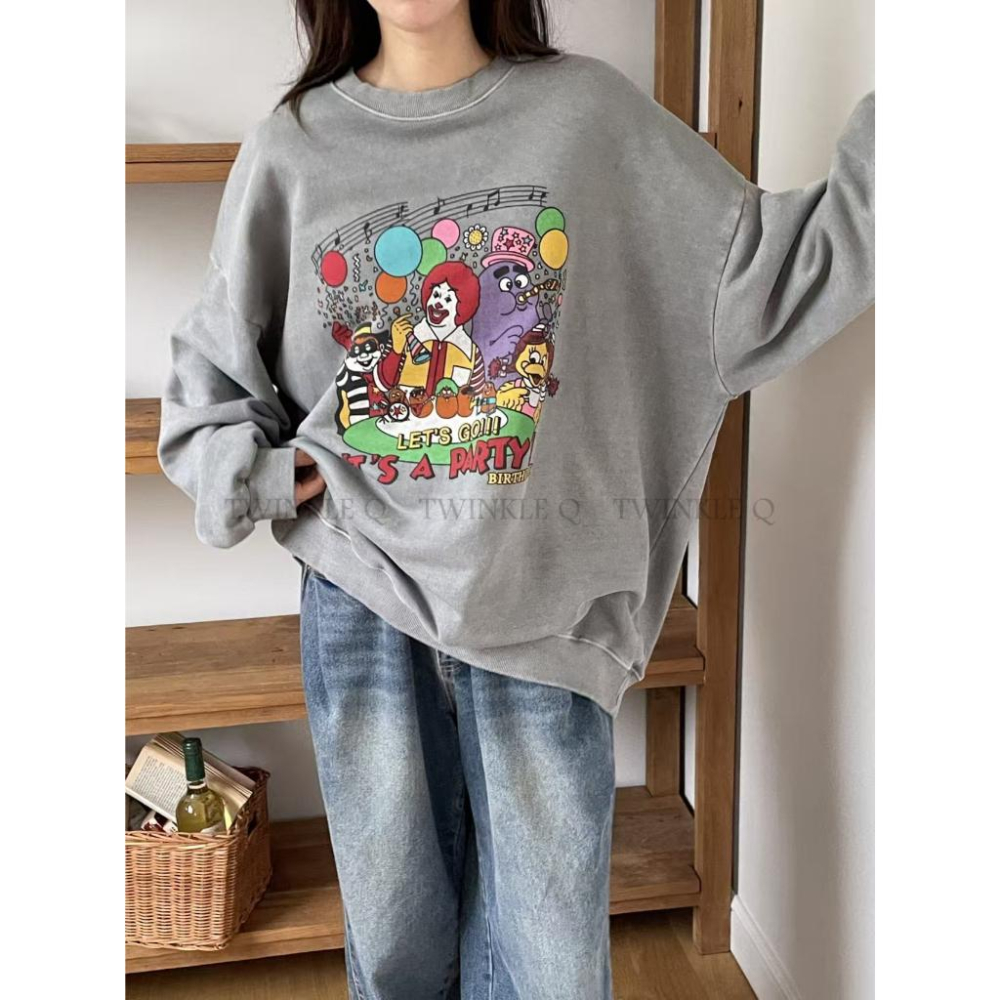 🎀TwinkleQ韓國代購BUY好物-預購✈️正韓🇰🇷 大學t 麥當當 派對 圖案印花 水洗t 寬鬆上衣 休閒 男女中性-細節圖2