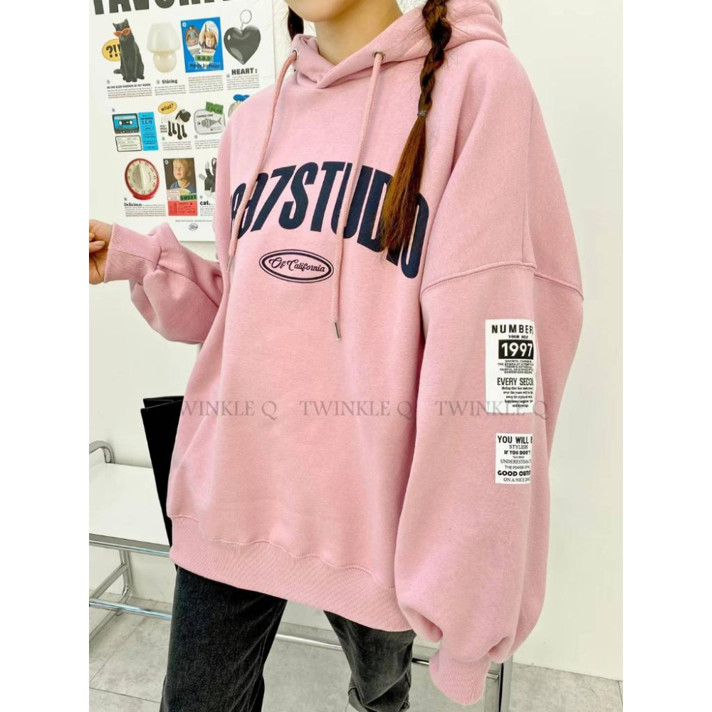 🎀 Twinkle Q韓國代購BUY好物-預購✈️正韓🇰🇷 連帽t恤 刷毛 印花 寬鬆t恤 連帽上衣 休閒上衣 帽t-細節圖4
