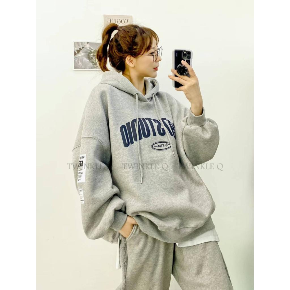 🎀 Twinkle Q韓國代購BUY好物-預購✈️正韓🇰🇷 連帽t恤 刷毛 印花 寬鬆t恤 連帽上衣 休閒上衣 帽t-細節圖8