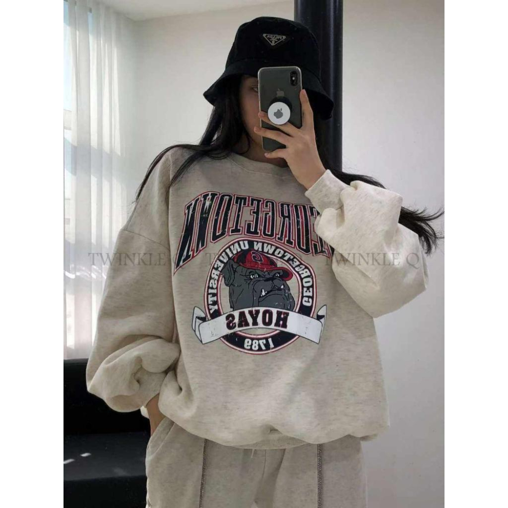 🎀TwinkleQ韓國代購BUY好物-預購✈️正韓🇰🇷 大學t 狗狗 字母印花 寬鬆版型 休閒上衣 長t 大學踢-細節圖4