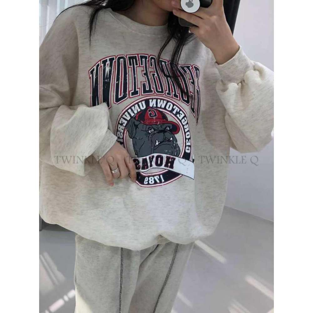 🎀TwinkleQ韓國代購BUY好物-預購✈️正韓🇰🇷 大學t 狗狗 字母印花 寬鬆版型 休閒上衣 長t 大學踢-細節圖5