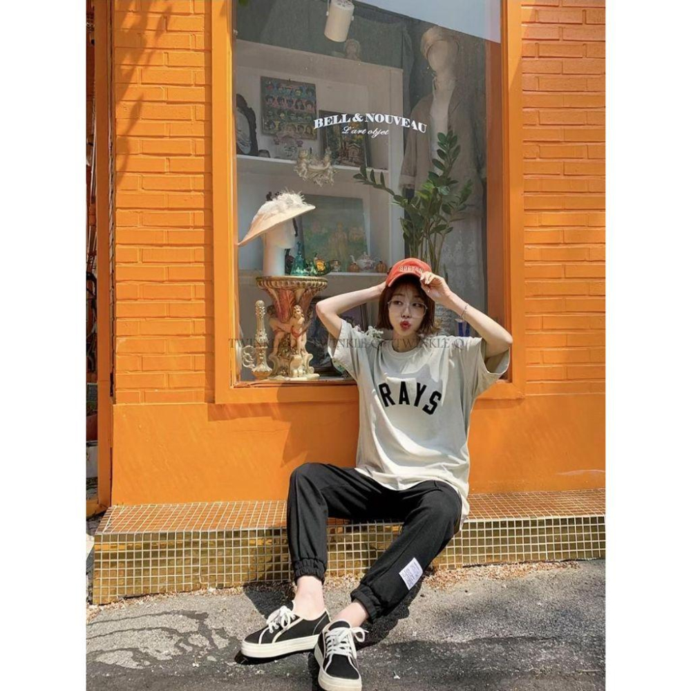 🎀Twinkle Q韓國代購(現貨+預購)✈️東大門🔥南大門正韓🇰🇷 短袖t恤 字母 簡約 百搭 韓國t恤 男女 中性-細節圖2