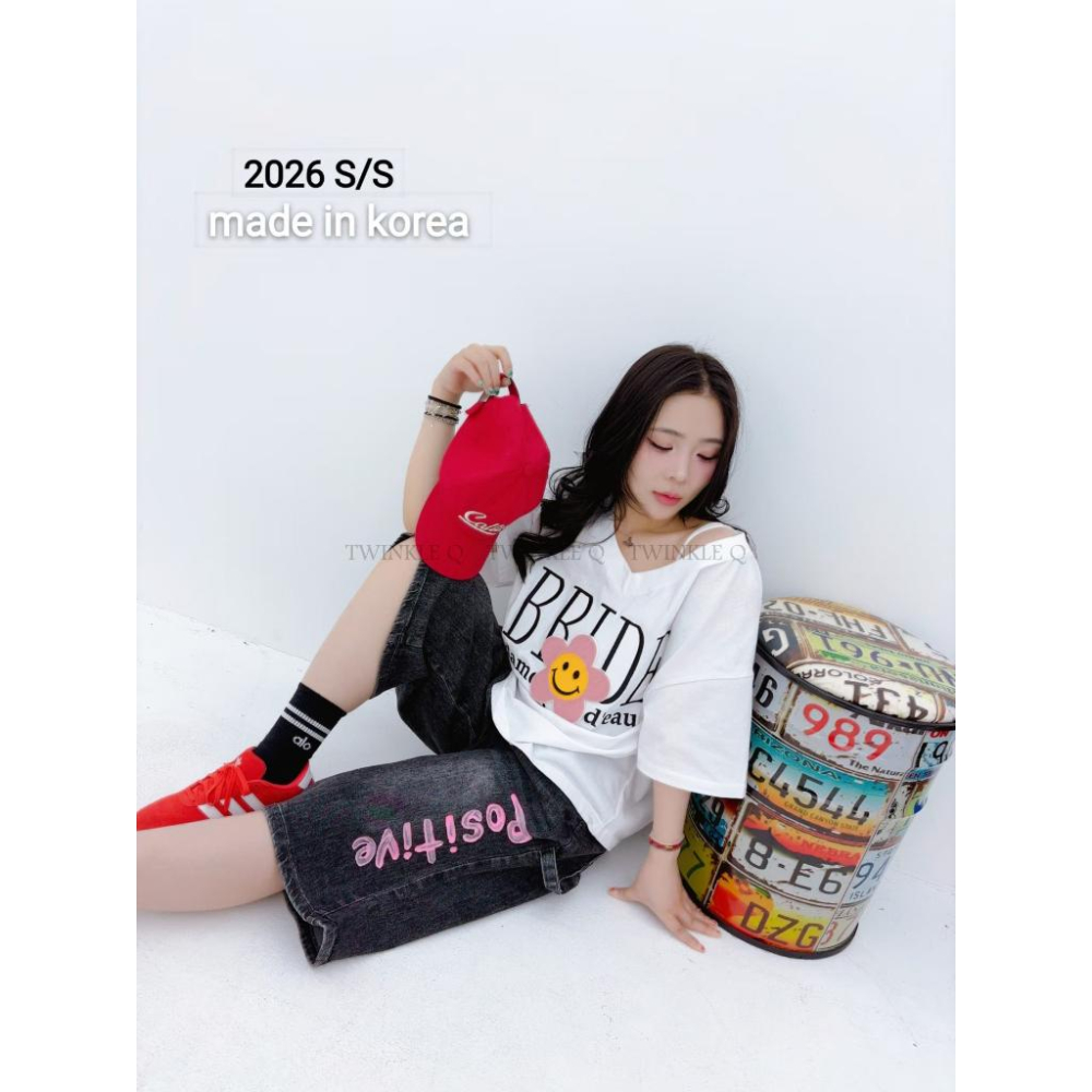 🎀TwinkleQ韓國代購BUY好物-預購✈️正韓🇰🇷 牛仔短褲 字母 手繪 刷白 鬆緊 口袋 寬鬆 休閒 牛仔褲 短褲-細節圖3