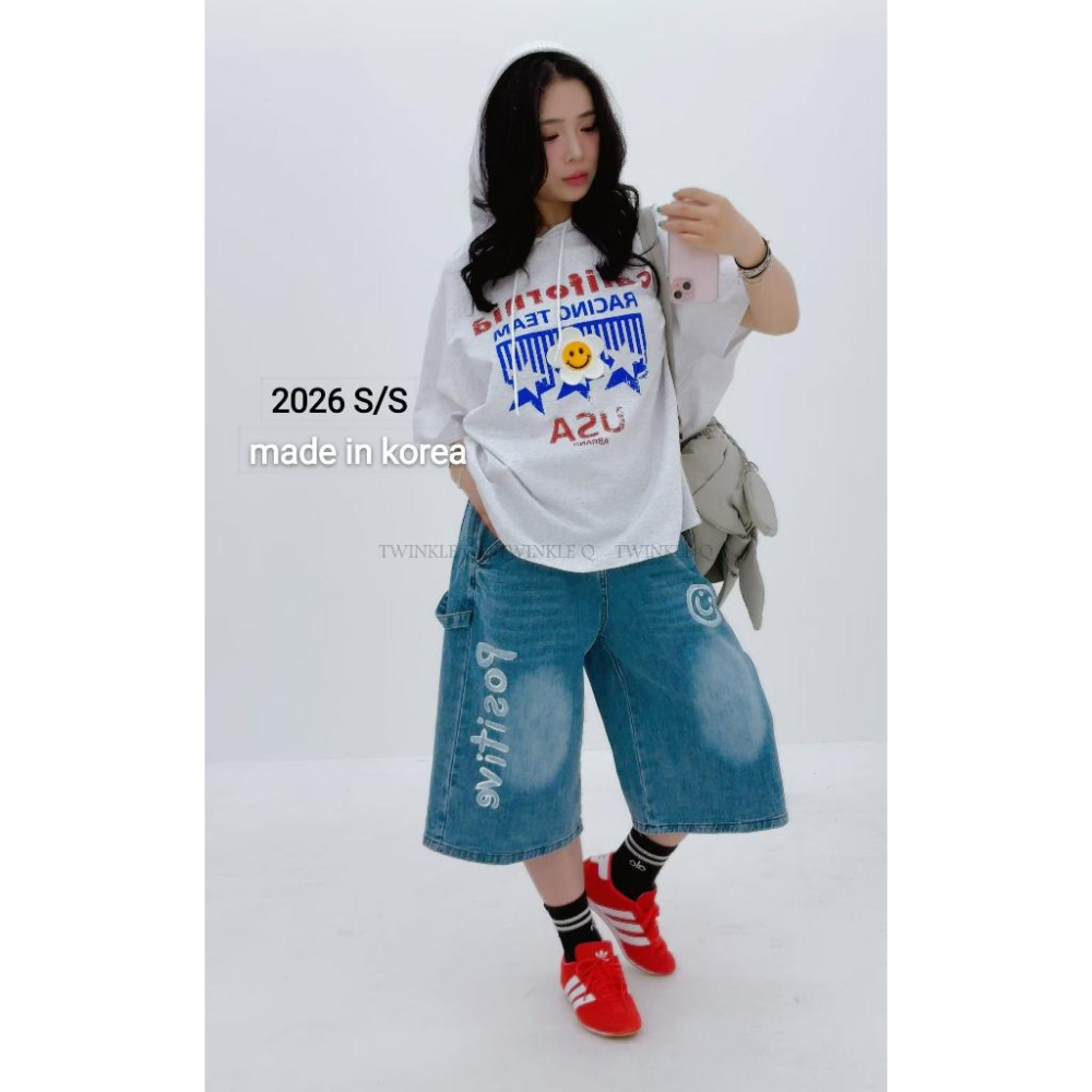 🎀TwinkleQ韓國代購BUY好物-預購✈️正韓🇰🇷 牛仔短褲 字母 手繪 刷白 鬆緊 口袋 寬鬆 休閒 牛仔褲 短褲-細節圖4