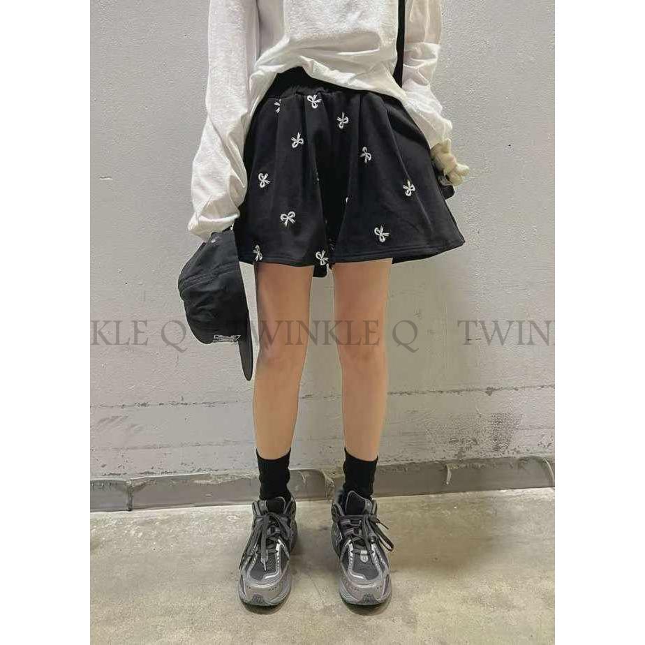 🎀TwinkleQ韓國代購BUY好物-預購✈️正韓🇰🇷 休閒短褲 蝴蝶結 刺繡 鬆緊 居家 短褲-細節圖2