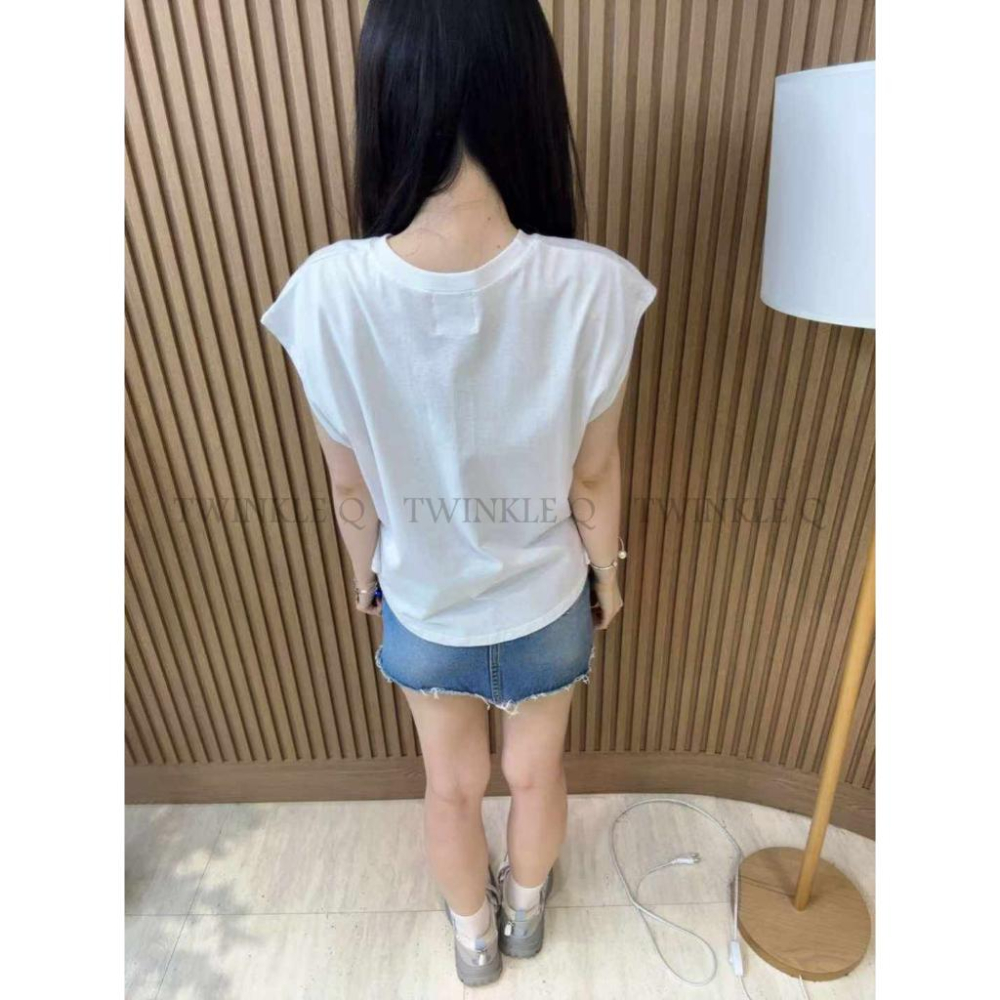 🎀TwinkleQ韓國代購BUY好物-預購✈️正韓🇰🇷 無袖背心 鬥牛犬 小飛袖 修飾肩膀線條 休閒上衣 無袖上衣 背心-細節圖5