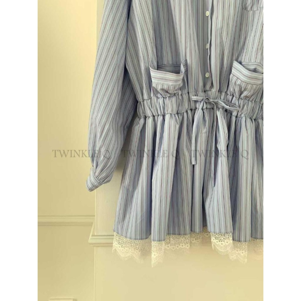 🎀TwinkleQ韓國代購BUY好物-預購✈️正韓🇰🇷 襯衫連身裙 條紋 蕾絲拼接 口袋 貼布 抽繩收腰 燈籠袖 襯衫-細節圖7