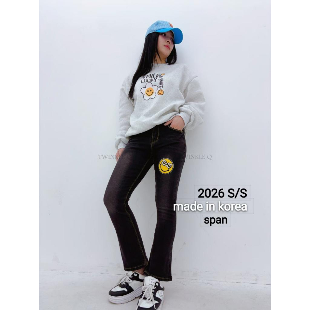 🎀TwinkleQ韓國代購BUY好物-預購✈️正韓🇰🇷 牛仔長褲 笑臉 貼布 復古 小喇叭 修身 彈性 刷白 牛仔褲-細節圖3