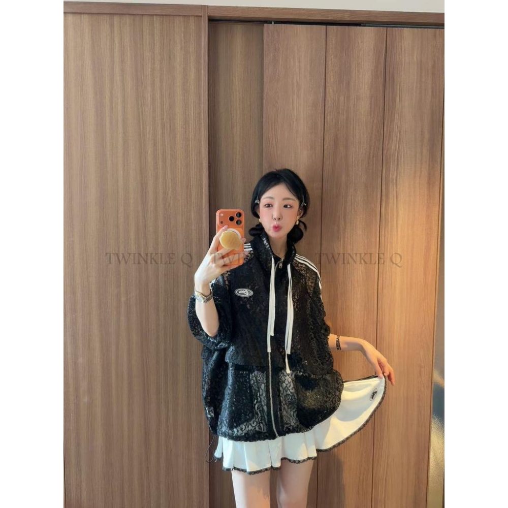 🎀TwinkleQ韓國代購BUY好物-預購✈️正韓🇰🇷 蕾絲外套 立領 線條 貼布 口袋 條紋蕾絲運動外套 外套-細節圖3