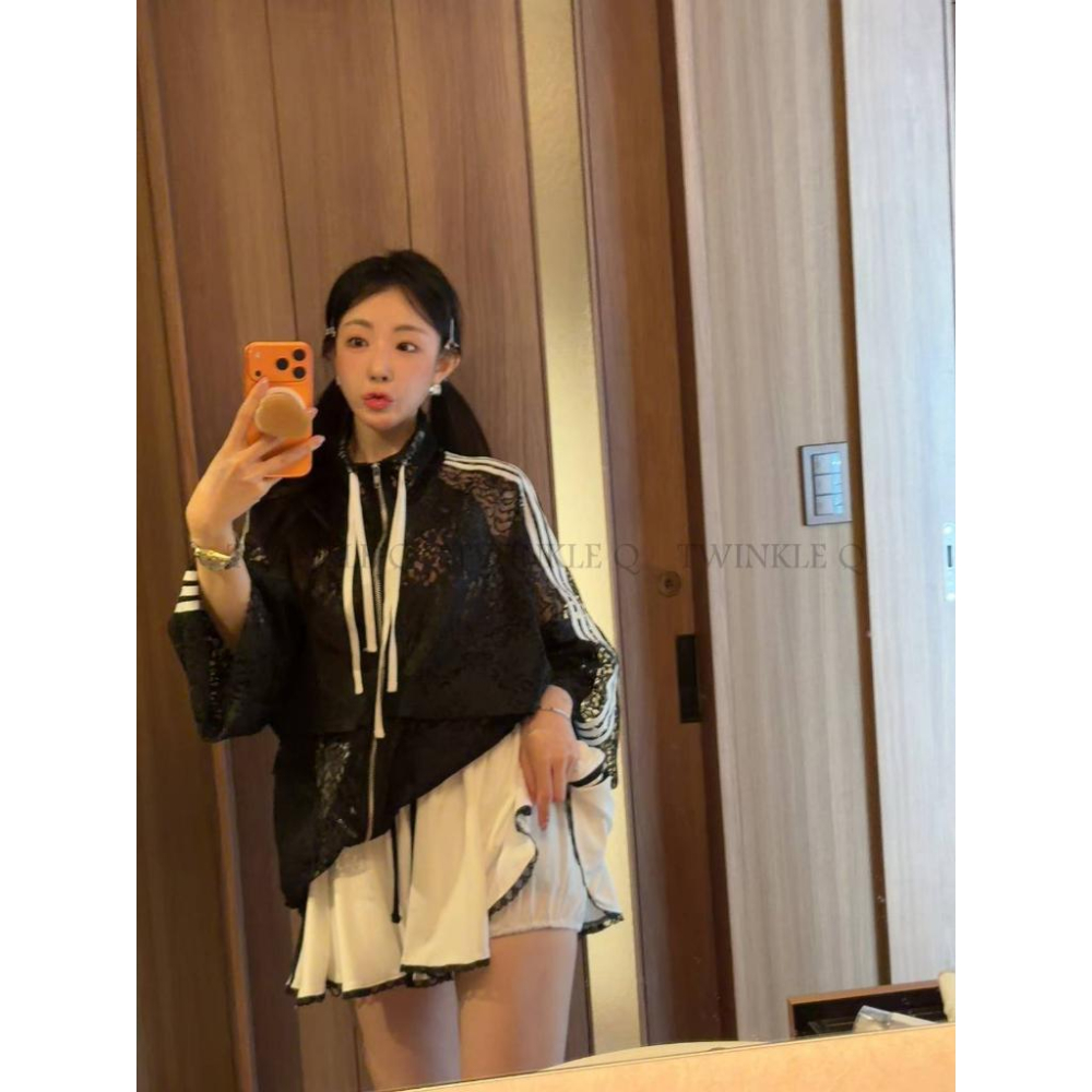 🎀TwinkleQ韓國代購BUY好物-預購✈️正韓🇰🇷 短裙 撞色蕾絲拼接短裙 運動風荷葉蛋糕裙 鬆緊 少女風 褲裙-細節圖2