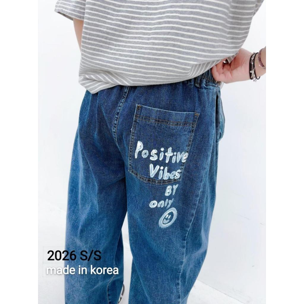 🎀TwinkleQ韓國代購BUY好物-預購✈️正韓🇰🇷 牛仔褲 字母笑臉 手繪 塗鴉 鬆緊 長褲 休閒長褲 牛仔長褲-細節圖2