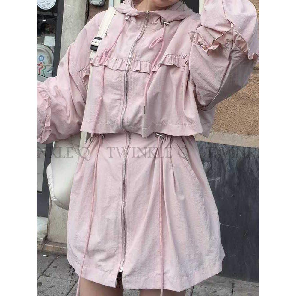 🎀TwinkleQ韓國代購BUY好物-預購✈️正韓🇰🇷 連帽外套 荷葉邊 拉繩 風衣外套 縮腰 長版外套 外套-細節圖6