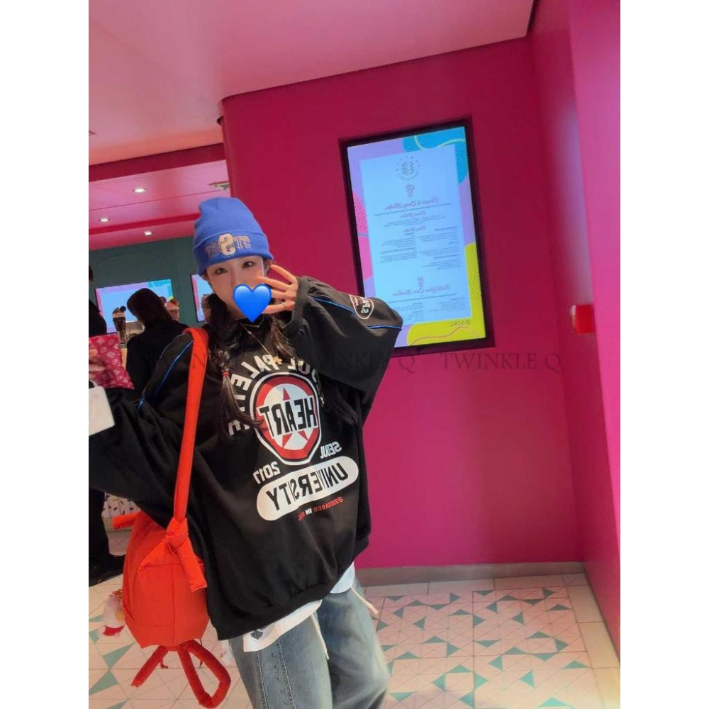 🎀TwinkleQ韓國代購BUY好物-預購✈️正韓🇰🇷 大學t 圖案 愛心 字母印花 長袖上衣 長袖t恤 寬鬆 大學踢-細節圖6